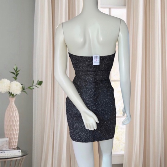 Windsor Size M | Silver Glitter  Strapless Mini Dress ( NEW WITH TAGS ) - Picture 10 of 16
